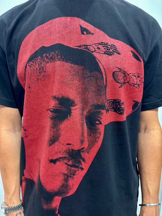 T-shirt gang